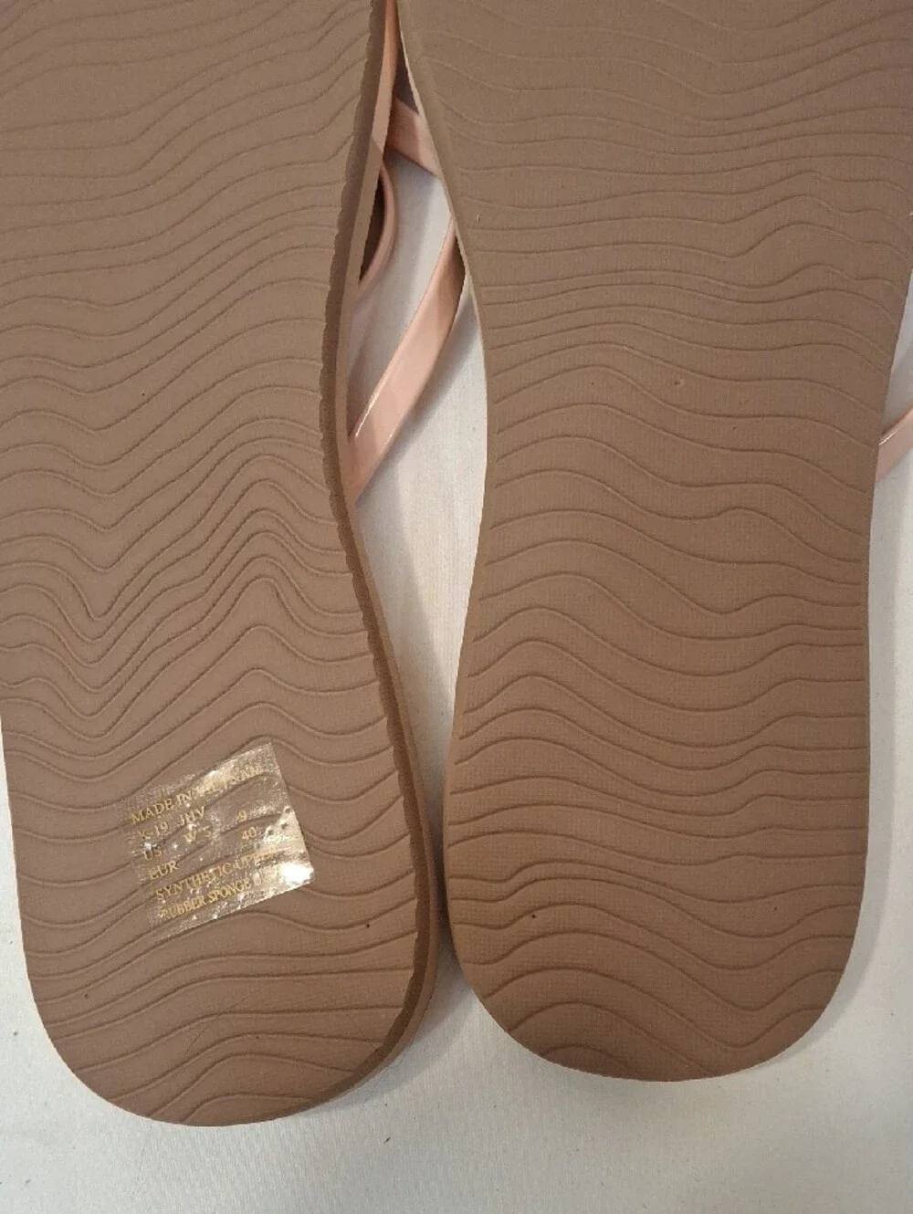 Reef Bliss Toe Dip Blush Pink Glossy Strap Flip Flops. New Wirh Tag